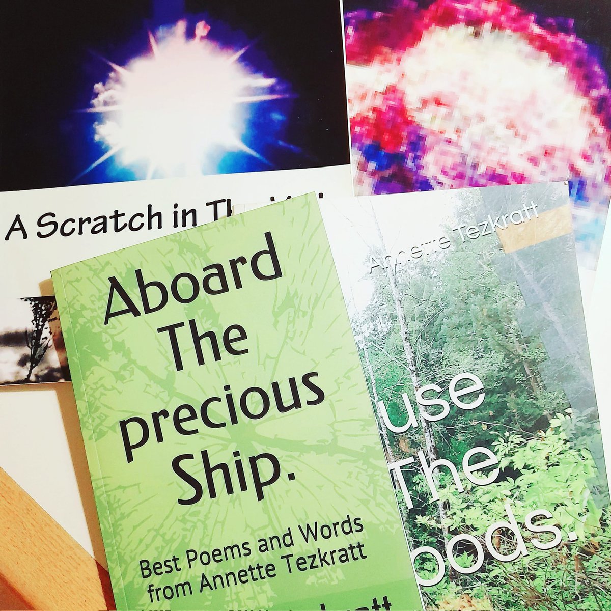TezkrattAnnette's tweet photo. My books....available on https://t.co/3nzbSpnrBB......
#bookspotlight #booklovers #BookOfTheDay https://t.co/ZrGp2jejab