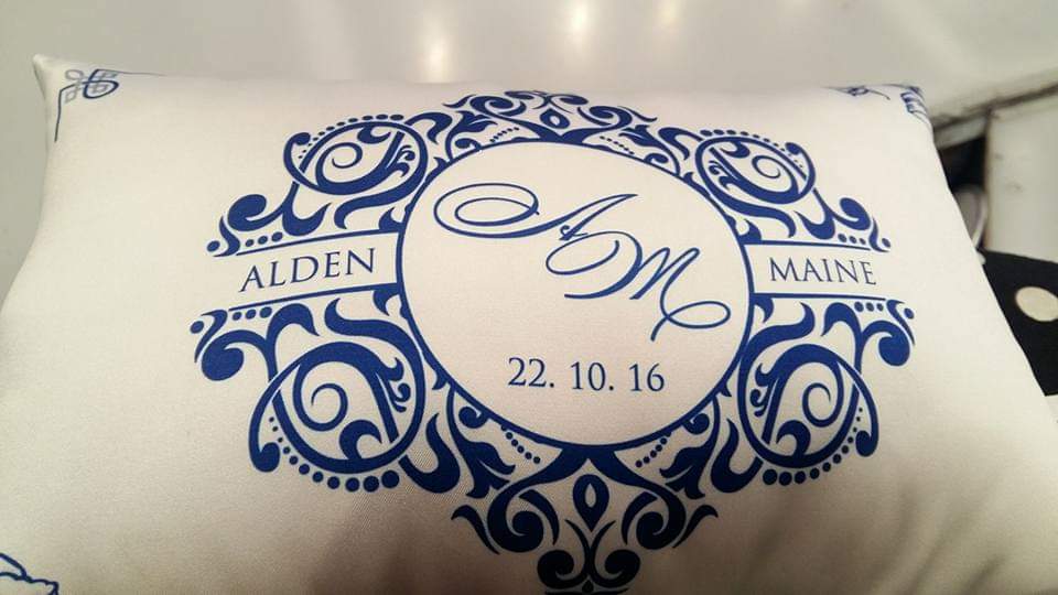 bubbletush05's tweet photo. Happy Anniversary Mr. And Mrs. Richards!

#ALDUBatADNAscend https://t.co/go9fOnN4Ae