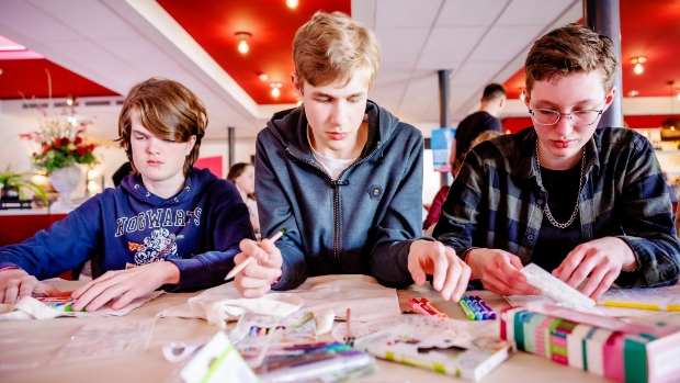 Scholentour Vrijheidscolleges rondom democratie -  internetbode.nl/beveland/l/430…