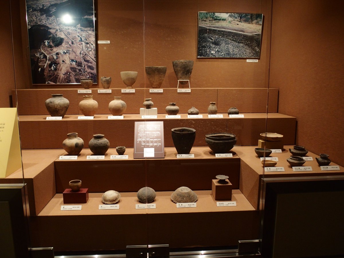 縄文拝観61 大船渡市立博物館
1枚目の土偶を七ヶ浜町歴史資料館か道の駅かで見かけてここにいったんだ。思ってたより大きかったけど、愛嬌いっぱいでイイです。