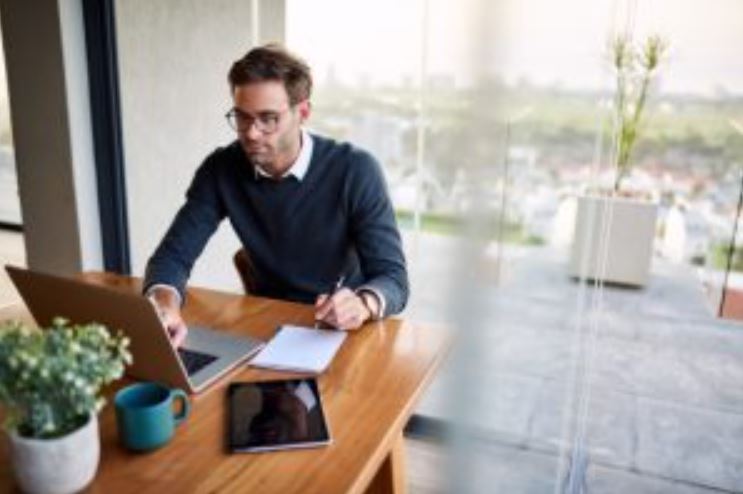 Du télétravail de crise au télétravail installé : quelles répercussions sur le bien-être ? Dans ce numéro de Connaissance de l’emploi (@Cnam- @CEET), les auteurs retracent les trajectoires d’activité des personnes… urls.fr/SlH_r9