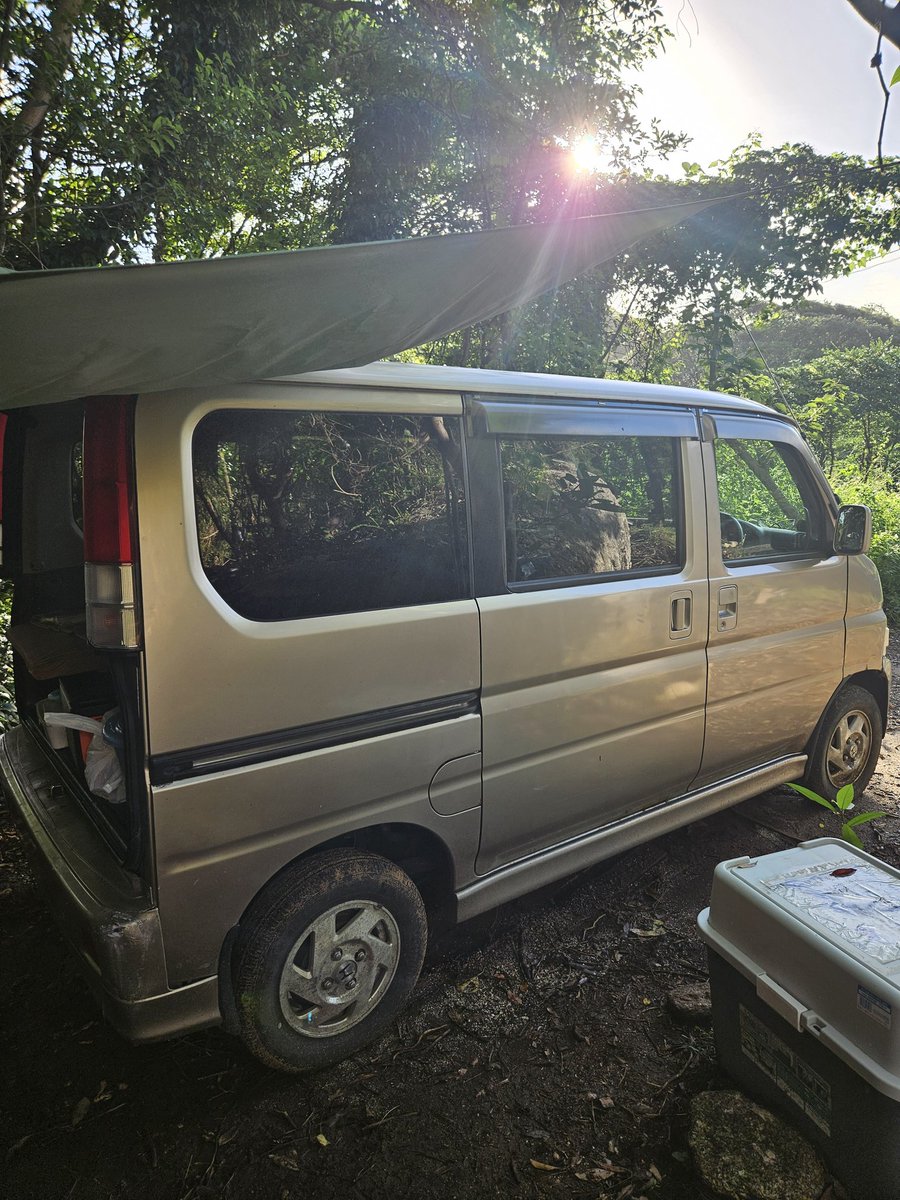 DekuInTheCar's tweet photo. 愛車のバモスが入院して代車のバモスがきました。
14万円で買ったバモス、ここまで大きな故障もなく3年半よく頑張ってくれてます。

突然40キロ以上出なくなり、原因はブレーキが錆びて常時ブレーキ状態だったそうです。
エンジンじゃなくてほっとしました😌
まだまだ大切に乗ります✨ https://t.co/r8306xtASL