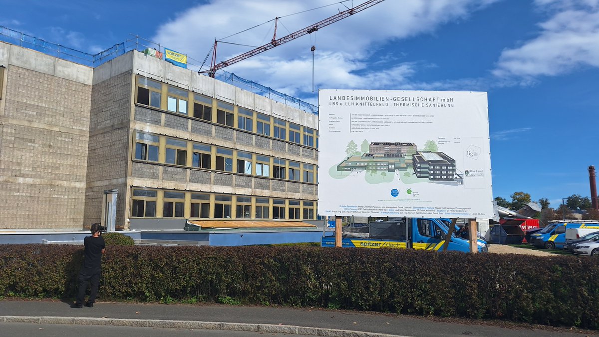 Green Energy Lab (@green_energylab) on Twitter photo #Renvelope (<a href="/AEE_INTEC/">AEE INTEC</a>) ist ein vielversprechendes Projekt aus dem <a href="/GreenEnergy_Lab/">Ajay Chavan</a> zur nachhaltigen, seriellen Sanierung von Bestandsgebäuden mit hoher regionaler Wertschöpfung! powered by <a href="/klimafonds/">Klima+Energiefonds</a>
🎦WEBCAM RENVELOPE Sanierung Berufsschule Knittelfeld
greenenergylab.at/projects/demo-… #Renvelope (<a href="/AEE_INTEC/">AEE INTEC</a>) ist ein vielversprechendes Projekt aus dem <a href="/GreenEnergy_Lab/">Ajay Chavan</a> zur nachhaltigen, seriellen Sanierung von Bestandsgebäuden mit hoher regionaler Wertschöpfung! powered by <a href="/klimafonds/">Klima+Energiefonds</a>
🎦WEBCAM RENVELOPE Sanierung Berufsschule Knittelfeld
greenenergylab.at/projects/demo-…