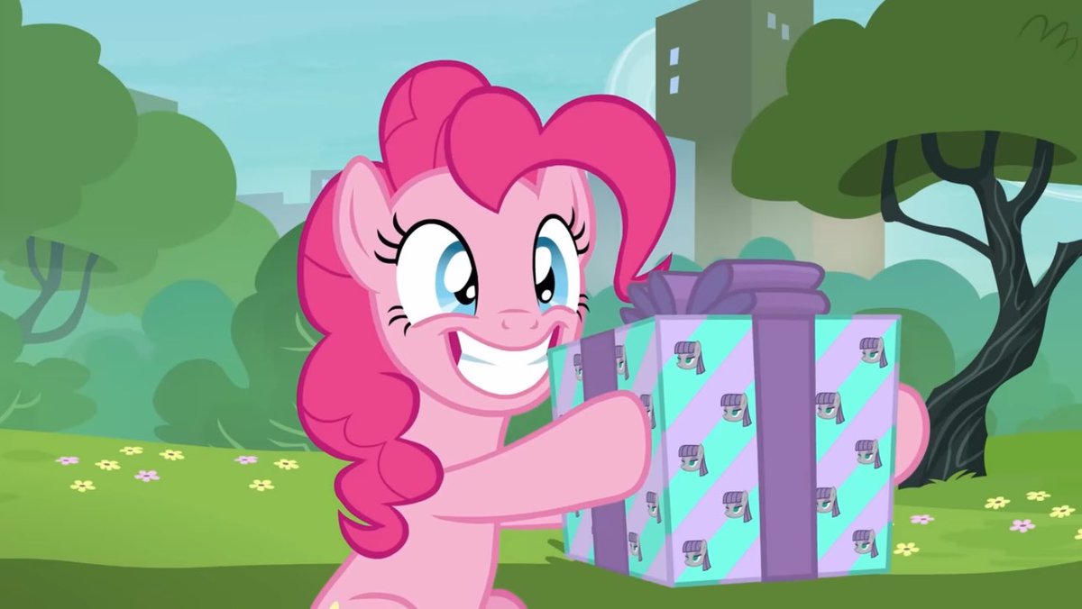 mauddpie's tweet photo. pie sister's surprise swap day 💜 https://t.co/VTlWiVdfwn
