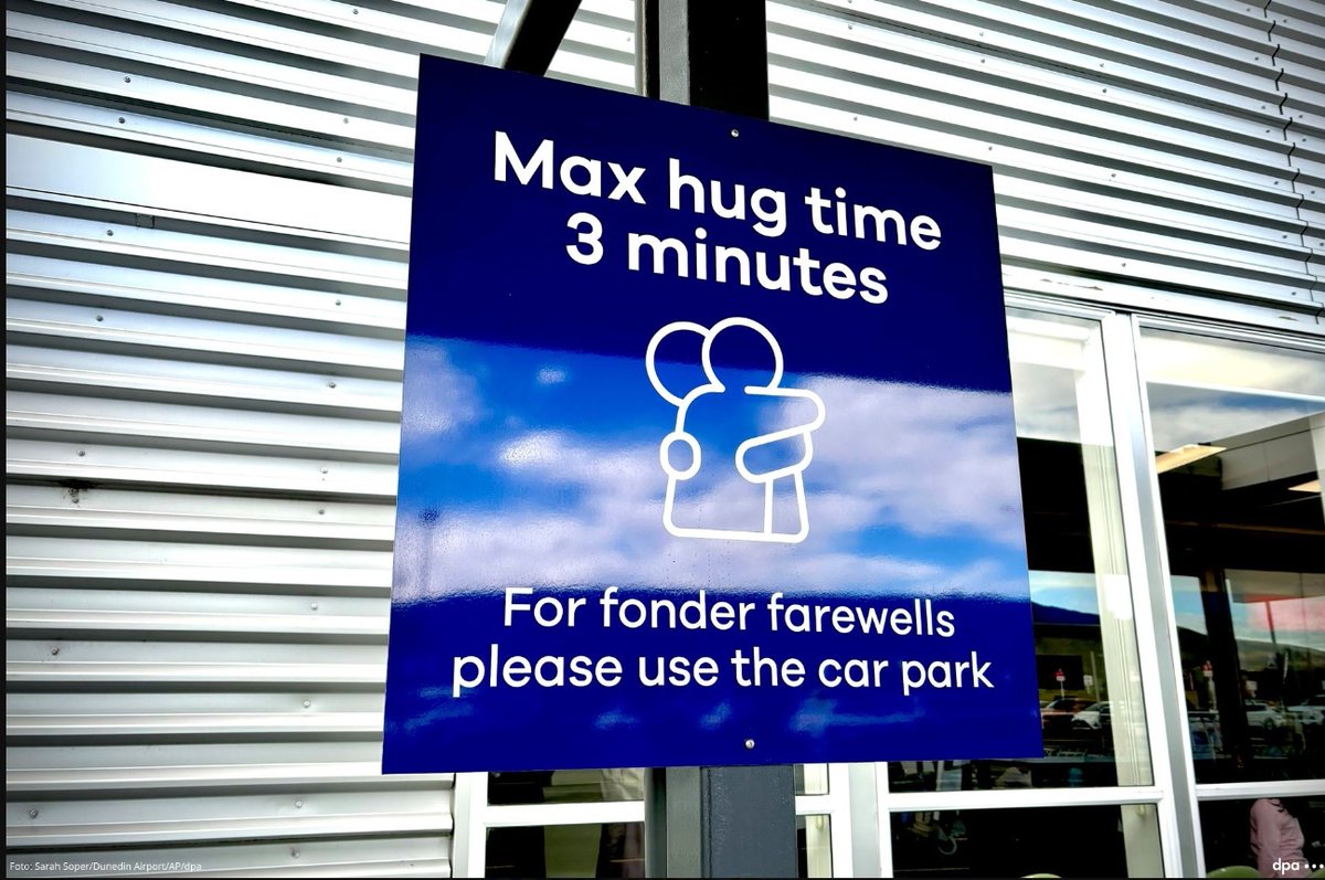 ClaudeFP's tweet image. En #NouvelleZelande, à l'aéroport de #Dunedin, les embrassades d'adieu ne doivent pas durer plus de 3 minutes sur les zones de Dépose minute.
Ceux qui souhaitent des effusions plus longues sont incités à le faire sur le parking de l'aéroport ... 
#tourisme #aviation #Transports