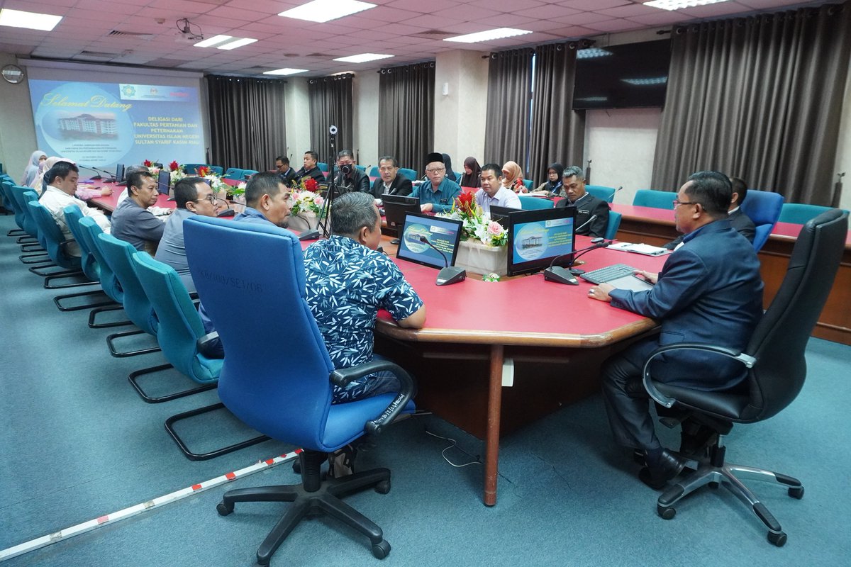 PolyKB_official's tweet photo. 22 Oktober 2024, Politeknik Kota Bharu : Mesyuarat bersama Fakultas Pertanian dan Penternakan Universitas Islam Negeri Sultan Syarif Kasim, Riau. https://t.co/uMvHHtjLBX