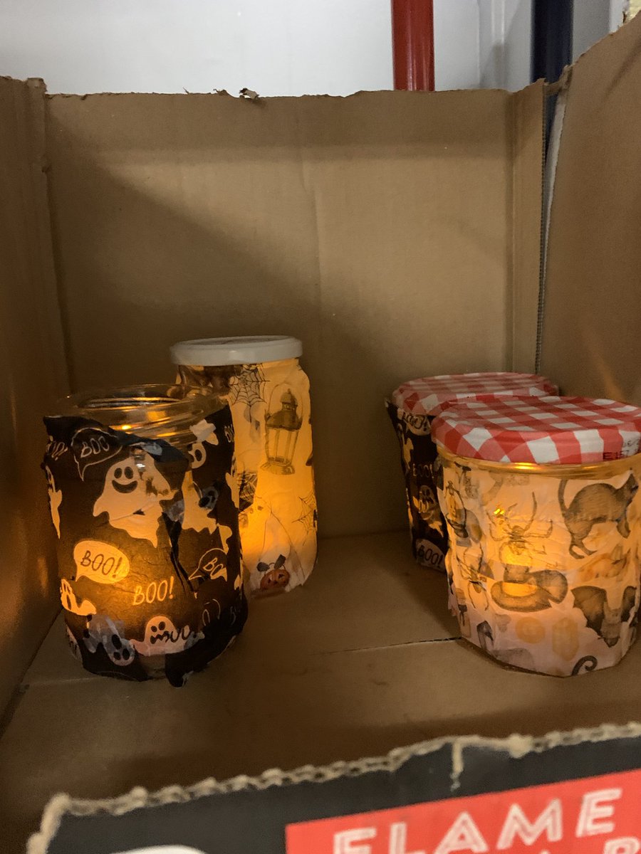 Last night we made Halloween lanterns and Witches Potions!
<a href="/bakerrossltd/">Baker Ross</a>