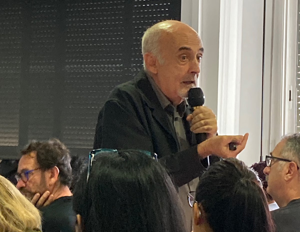 Aprendre només sobre interessos genera aprenents mandrosos. És com permetre que un infant mengi només allò que li ve de gust. Fernando Hernández.