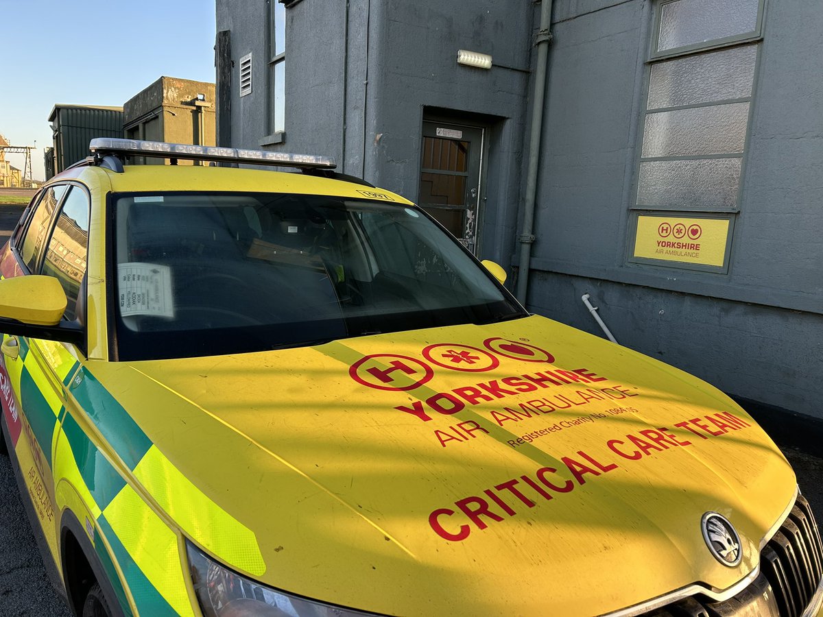 JamesStubley's tweet photo. Change of office today, back up at #TopcliffeASU working clinically with @YorkshireAirAmb. π #CriticalCare
Topcliffe mornings rarely disappoint βοΈ https://t.co/bxlmaOBnp4