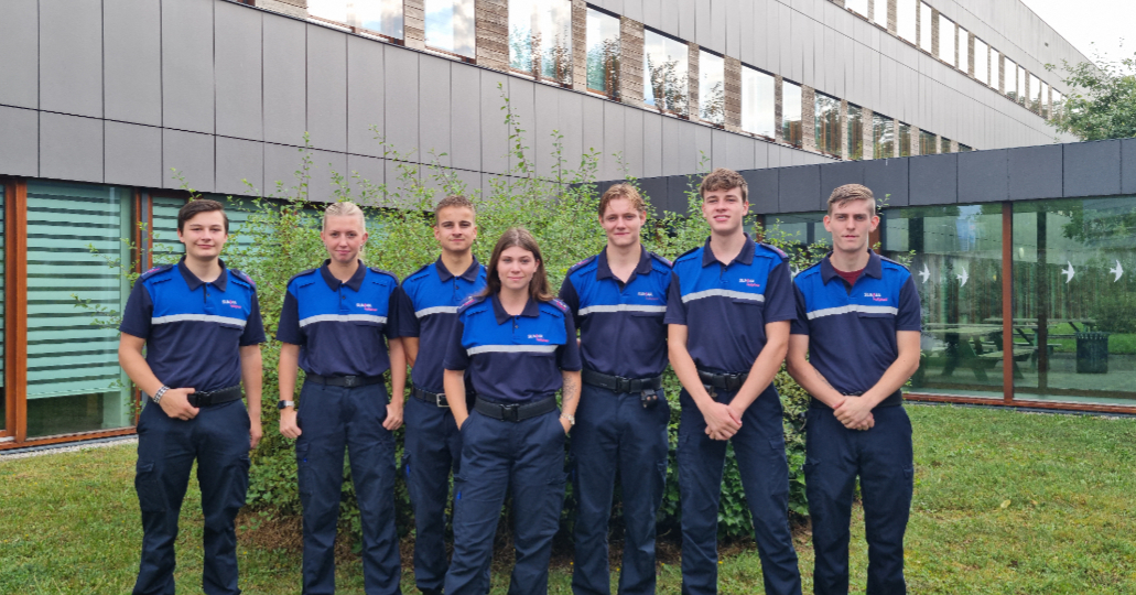 𝗨𝗻𝗶𝗲𝗸𝗲 𝘀𝗮𝗺𝗲𝗻𝘄𝗲𝗿𝗸𝗶𝗻𝗴 𝗦𝗮𝗺𝗲𝗻 𝗦𝘁𝗲𝗿𝗸 𝗶𝗻 𝗕𝗿𝗮𝗯𝗮𝗻𝘁 𝗲𝗻 𝗦𝘂𝗺𝗺𝗮 𝗩𝗲𝗶𝗹𝗶𝗴𝗵𝗲𝗶𝗱🤝
7 stagiaires zijn begin september gestart bij SSiB met hun stage in carrouselvorm bij de diverse partners. Lees hier meer over via: bit.ly/40dMI91