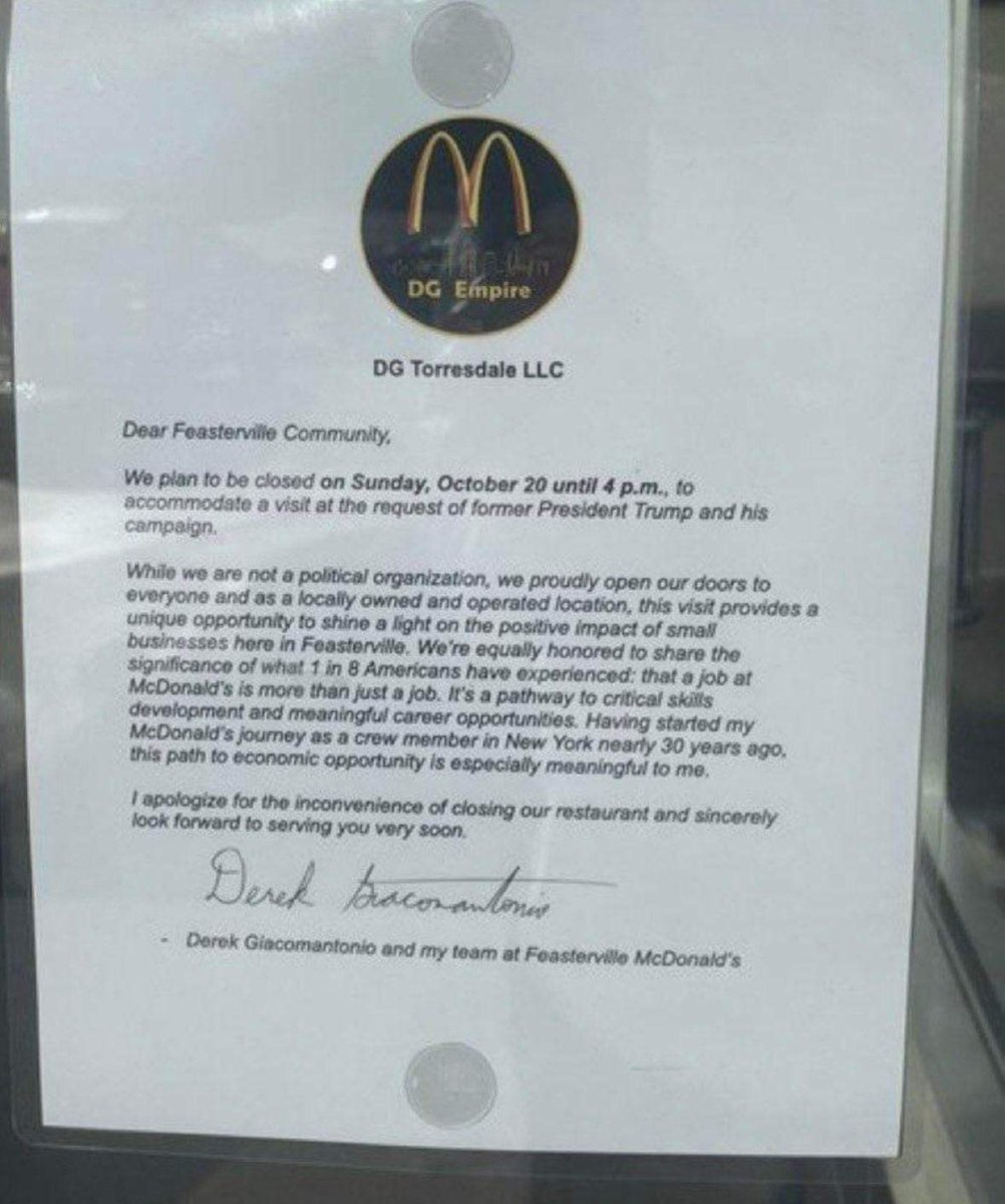 8 years after they closed the WhiteHouse so #Trump could pretend to work there, he's done the same to a Mcdonalds
🤣🤣🤣
#trumptards #TrumpIsNotWell #TrumpIsALaughingStock #TrumpVance2024 #TrumpIsAGlobalLaughingStock