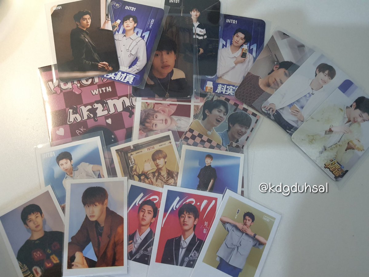 kdgduhsal's tweet photo. @Fourthh_18 เค้าปล่อยหมดค่ะ 300รวมส่ง https://t.co/U5pkJobOOj