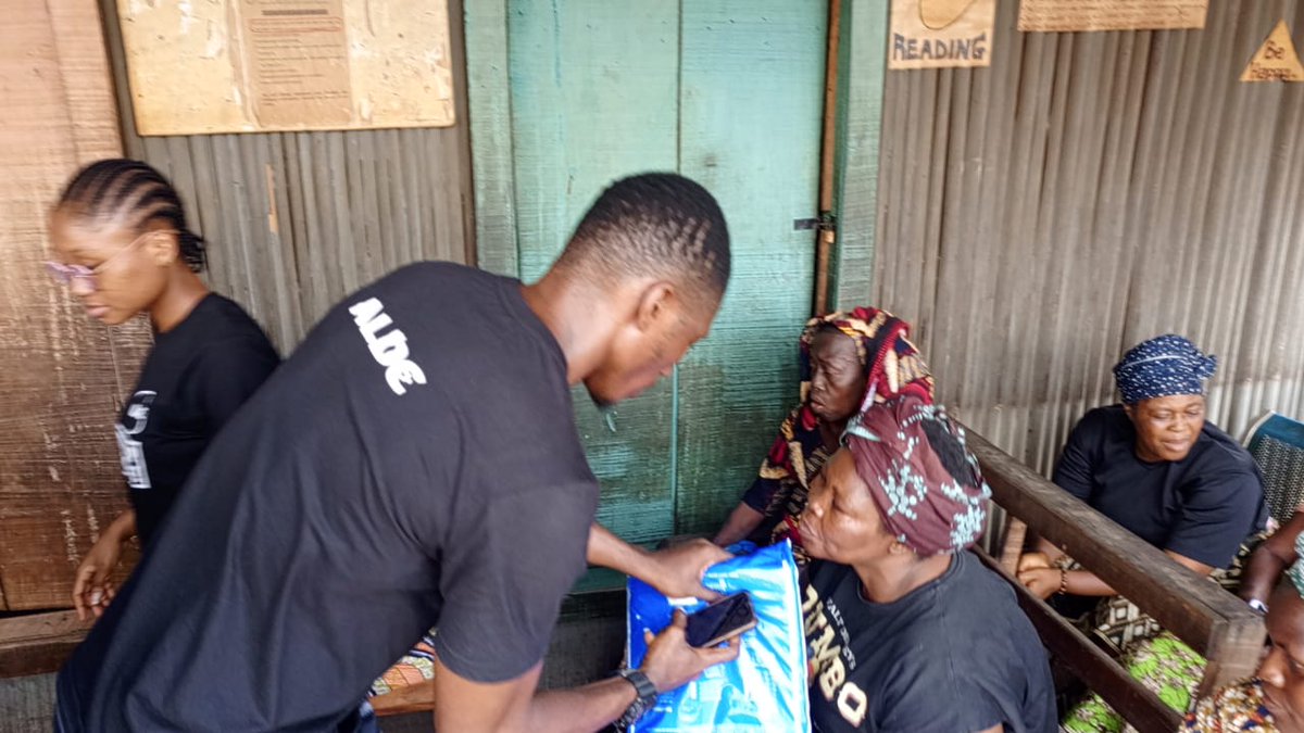 ALDC_org's tweet photo. Empowering these women is not just about economic upliftment it’s about creating a future where their dignity, health, and potential are fully realized. https://t.co/FZN1YCtlSq