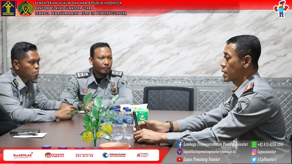 LpSiantar1's tweet photo. Optimalisasi Kehumasan sebagai Wadah Dibalik Layar Perubahan Lapas Pematang Siantar.

#KumhamPasti
#KemenkumhamSumut
#Ombudsman
#KemenpanRB
#rbkunwas
#LapatarBETAH
#LapasSiantar https://t.co/6r1PBq2GvJ