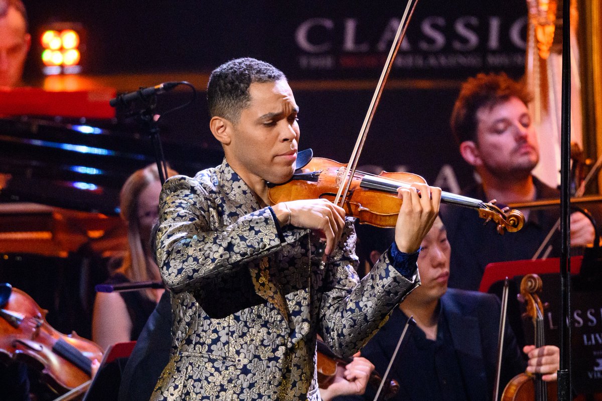 Philip Noyce tweet media