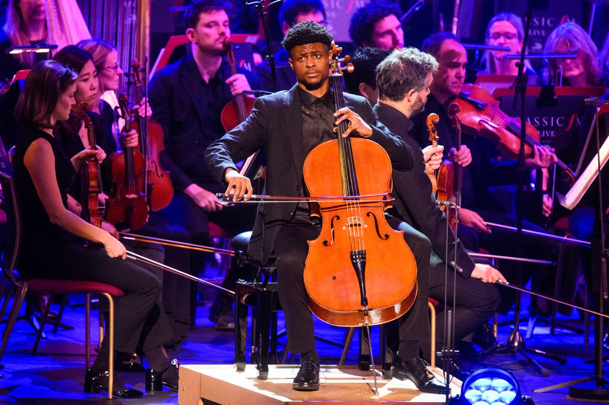 Philip Noyce tweet media