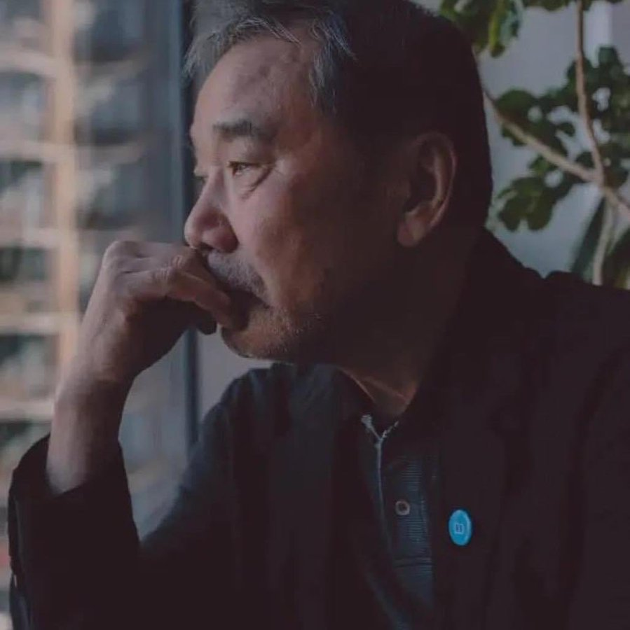 bubisanatcom's tweet photo. "Ama sonsuza kadar oturup yaralarımıza bakamayız." 

Haruki Murakami https://t.co/M8ACCESvtw