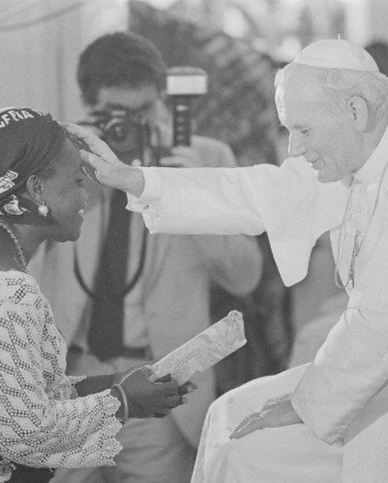 frjamesa's tweet image. Today, the Church celebrates the memorial of Pope Saint John Paul II, the only pope to visit Nigeria and many African Countries not once but twice (February, 1982 &amp;amp; March, 1998). 
He was known as the pilgrim pope. 

He came, he saw and he gave us hope!

I have come in order to…