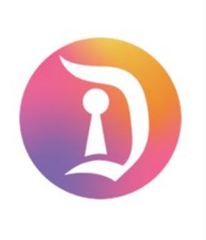 Seeing this little magic key logo for the first time today and it’s so cute!

Why is this the only good part of the whole thing?
