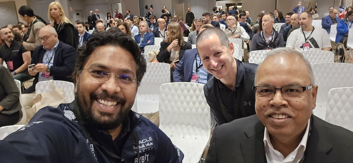 sai_penumuru's tweet photo. 📸 Had a blast taking a fun selfie at the SPOUG Conference! 😄 The energy here is contagious, and it's great to share some laughs and If you haven’t joined the selfie fun yet, come find me and strike a pose!
#SPOUG2024 #FunSelfie #OracleCommunity #MakingMemories
@connor_mc_d
@bkhan
@ritan2000
@francescmaspuig
@SPOUG_es