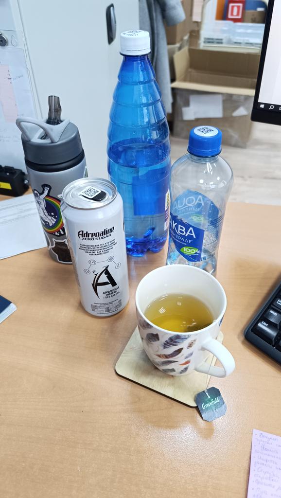 werwolfawooo's tweet photo. Я не знаю, как назвать этот набор водного баланса https://t.co/gOj84sU3Yw