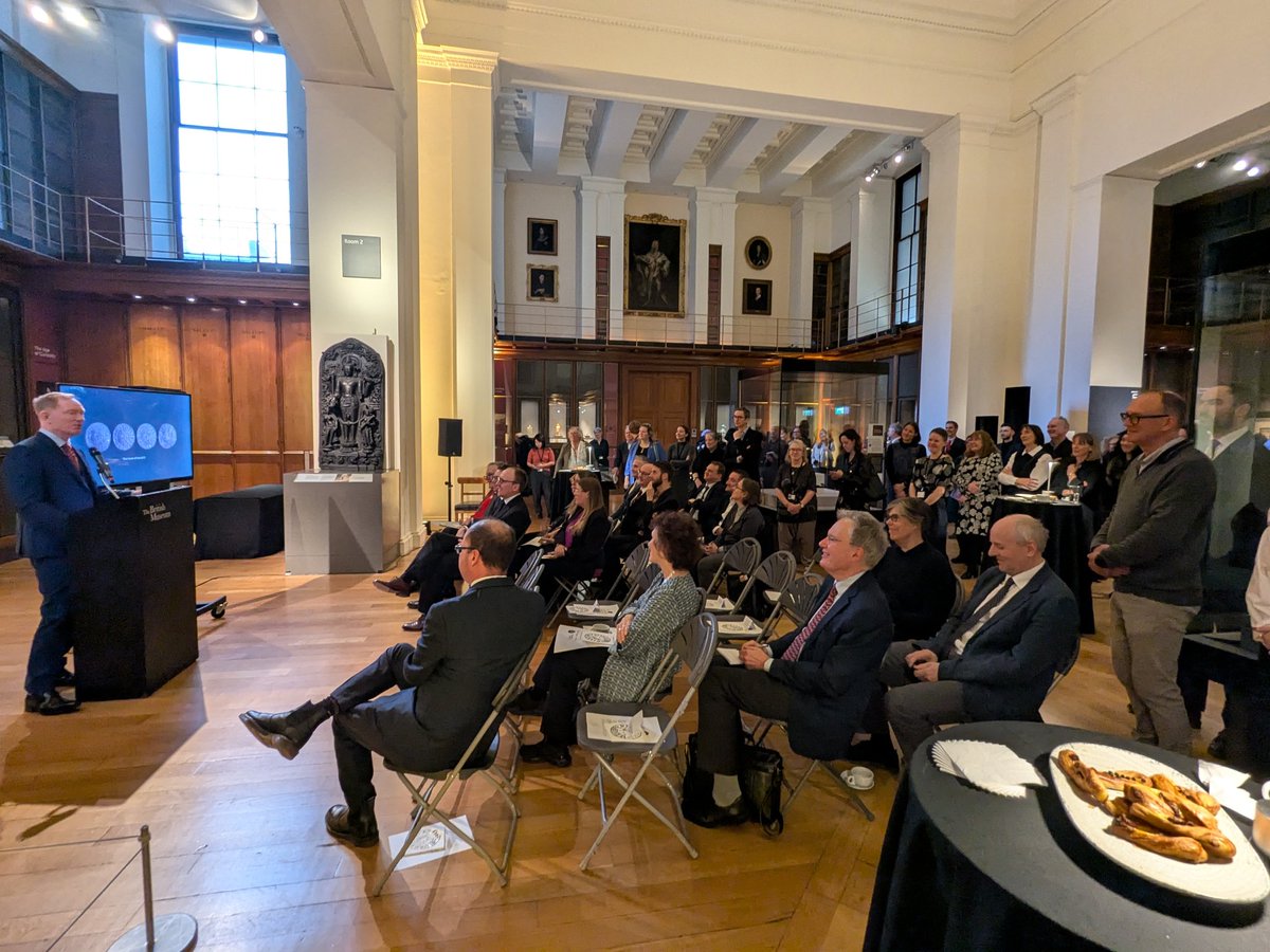 Portable Antiquities & Treasure tweet media