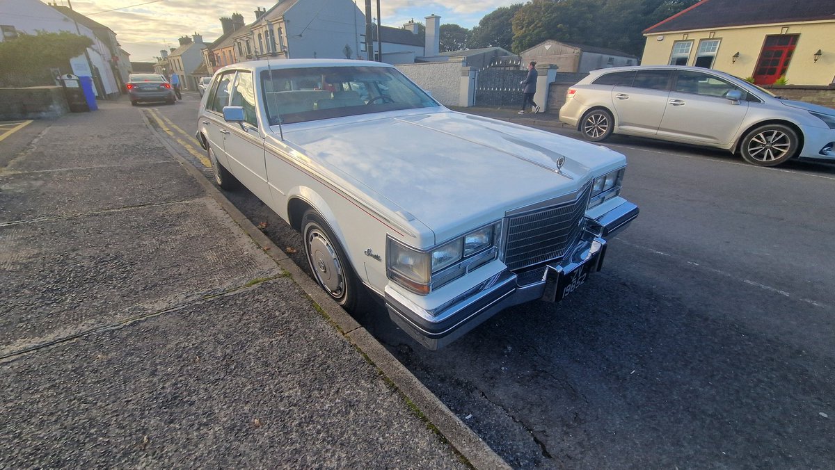 wheelintheyears's tweet photo. @wheelintheyears a big caddie yank in Athenry County Glaway. Met the owner, a local man who was so nice and we chatted about cars. Absolutely spotless. https://t.co/D183cvstTQ