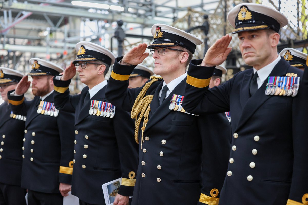 HMNB Portsmouth tweet media