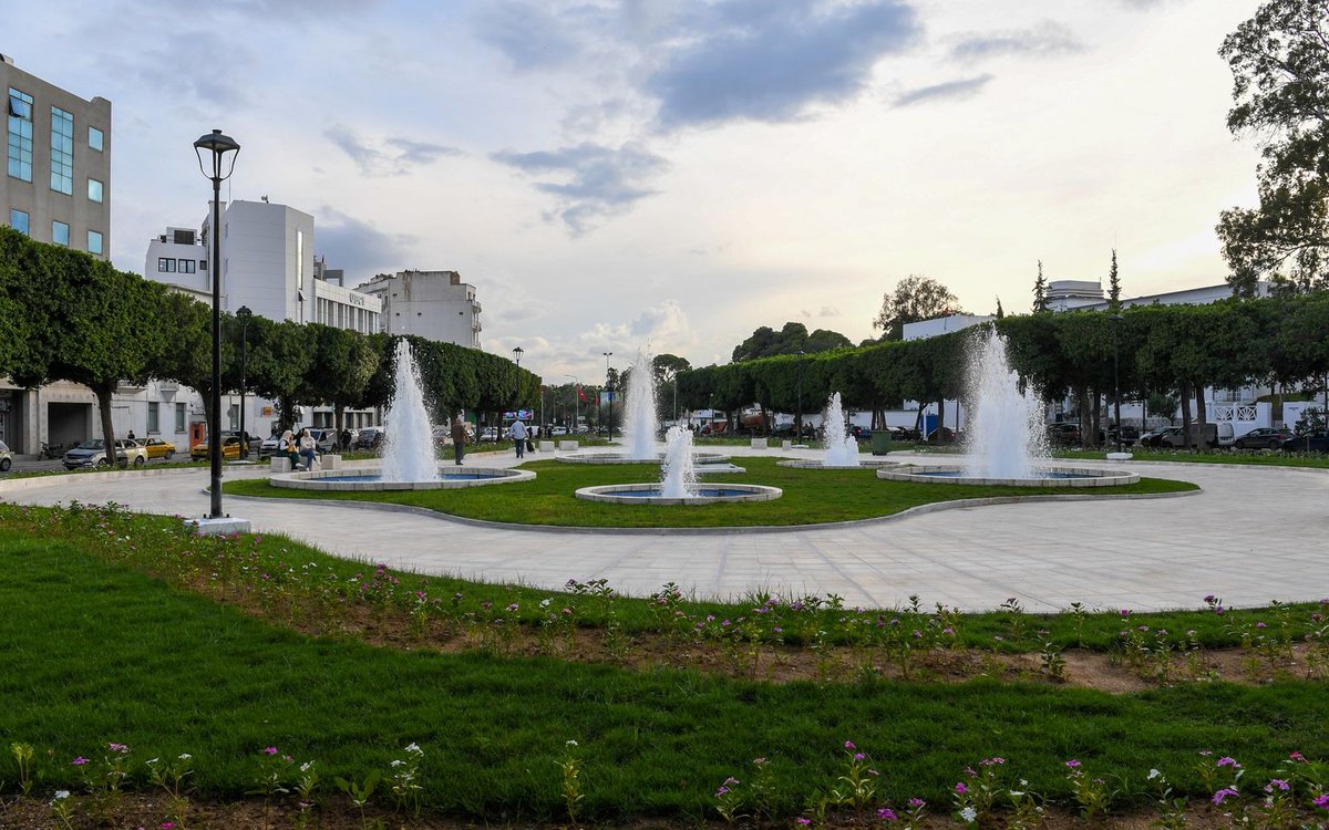 tunistribune's tweet image. 🛑🇹🇳Le président de la République inaugure la réouverture de la piscine municipale du #Belvédère après sa restauration ainsi que la place #Pasteur #Tunisie