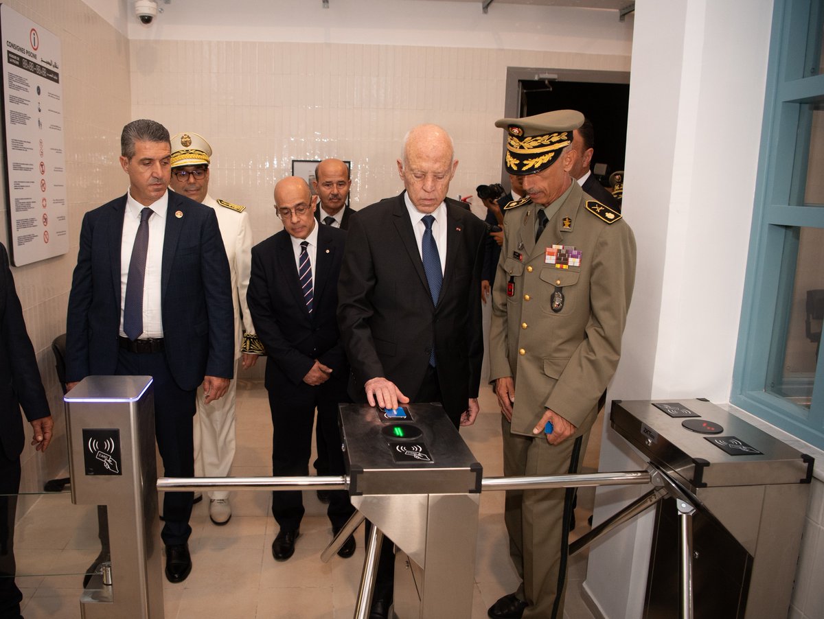 tunistribune's tweet image. 🛑🇹🇳Le président de la République inaugure la réouverture de la piscine municipale du #Belvédère après sa restauration ainsi que la place #Pasteur #Tunisie