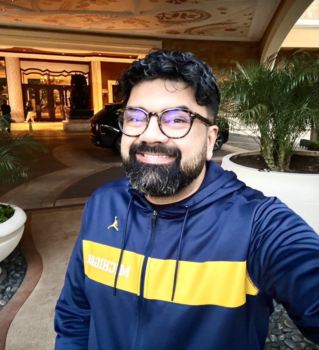 Kamran Mirza MD PhD - کامران مرزا (@kmirza) on Twitter photo Leaving #LasVegas with a heart full of gratitude after a wonderful #CAP24! Honored to have given 2 talks alongside brilliant friends <a href="/Sara_Jiang/">Xiaoyin "Sara" Jiang, MD (She/Her)</a> and <a href="/sanamloghavi/">Sanam Loghavi, MD صنم لغوی 🔬🧬</a> - plus some histology deep-dives on the lymph node!! So thankful for the friendships, networking, and excitement Leaving #LasVegas with a heart full of gratitude after a wonderful #CAP24! Honored to have given 2 talks alongside brilliant friends <a href="/Sara_Jiang/">Xiaoyin "Sara" Jiang, MD (She/Her)</a> and <a href="/sanamloghavi/">Sanam Loghavi, MD صنم لغوی 🔬🧬</a> - plus some histology deep-dives on the lymph node!! So thankful for the friendships, networking, and excitement