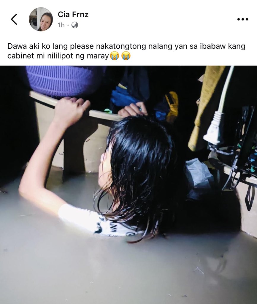 ricci_richy's tweet image. Badly need rescue boats. 

“Kahit anak ko lang please. Nakatapak na lang yan sa ibabaw ng cabinet namin nilalamig na masyado.”

Hoping for help from the national govt. Please include them in your prayers. #KristinePH