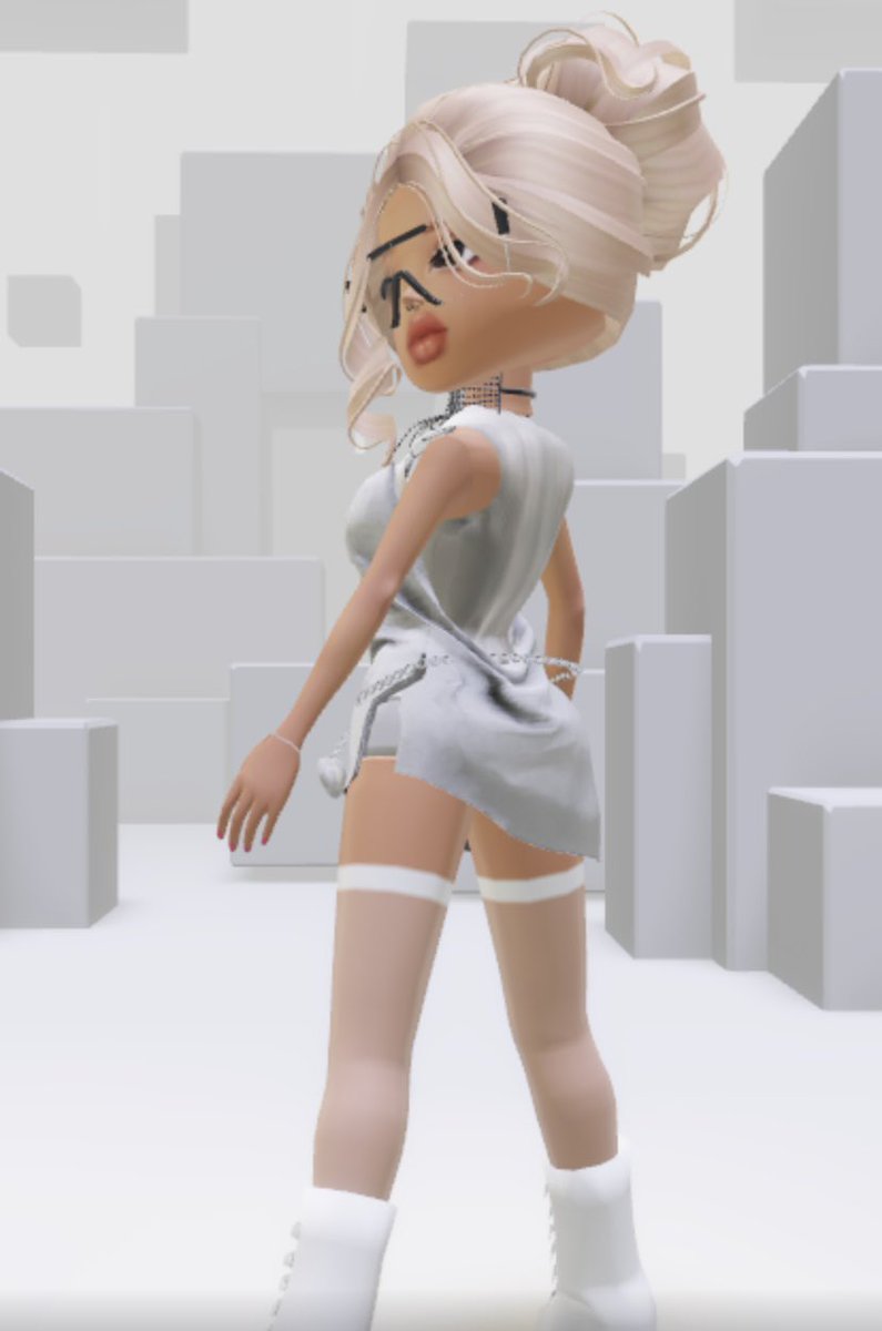 I’m so nosy 💅#ROBLOX #RobloxUGC nose: <a href="/BCPlayerBr/">BCPlayerBR</a> roblox.com/catalog/111015…
Dress &amp; Boots: <a href="/EzyDevs/">EzyDevs</a> roblox.com/catalog/733832… &amp; roblox.com/catalog/169980…
Top: <a href="/dioncella_/">Dion</a> roblox.com/catalog/133496…
Hair: <a href="/hunidews/">huni ☁️</a> roblox.com/catalog/758943…
Necklace: <a href="/keromelyn/">kero</a> roblox.com/catalog/159275…