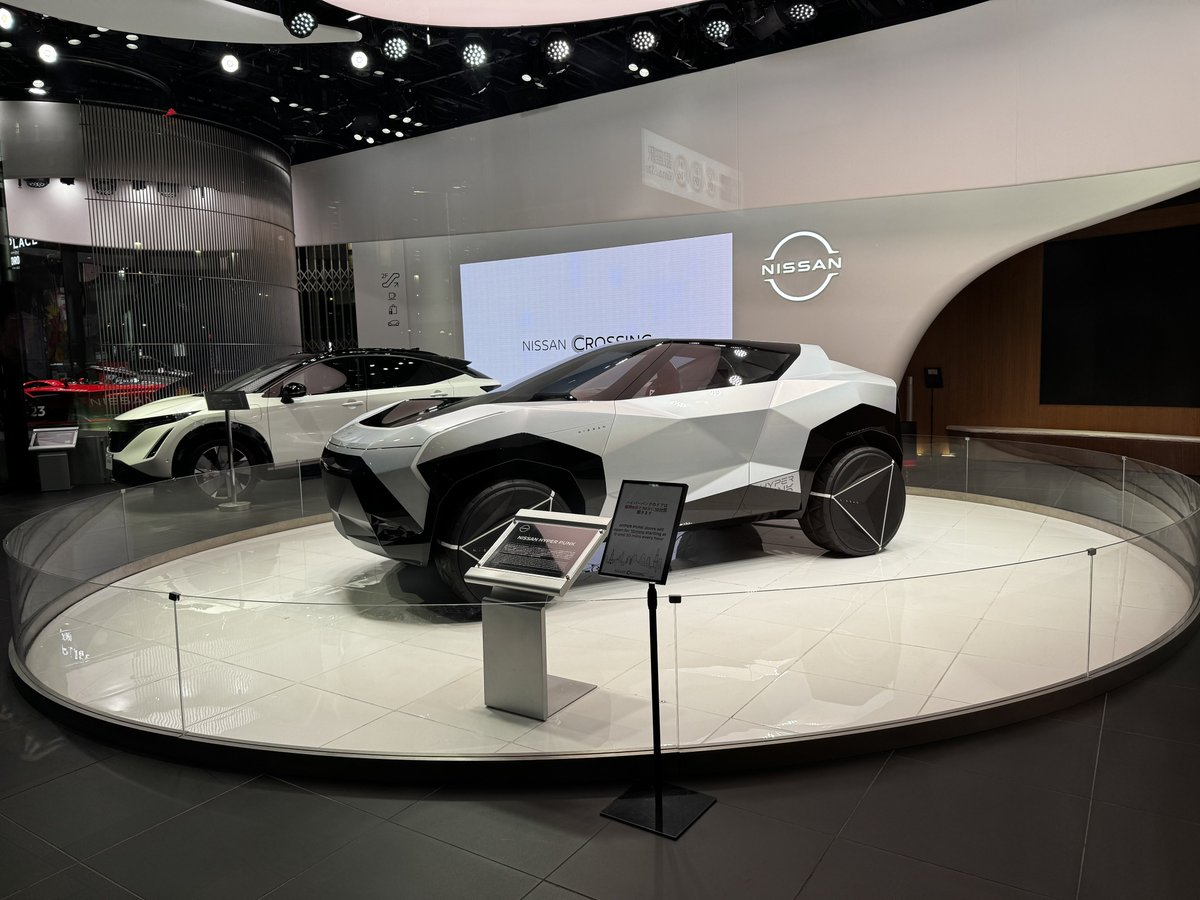 In Japan and came across this weird cyber looking Nissan in Ginza