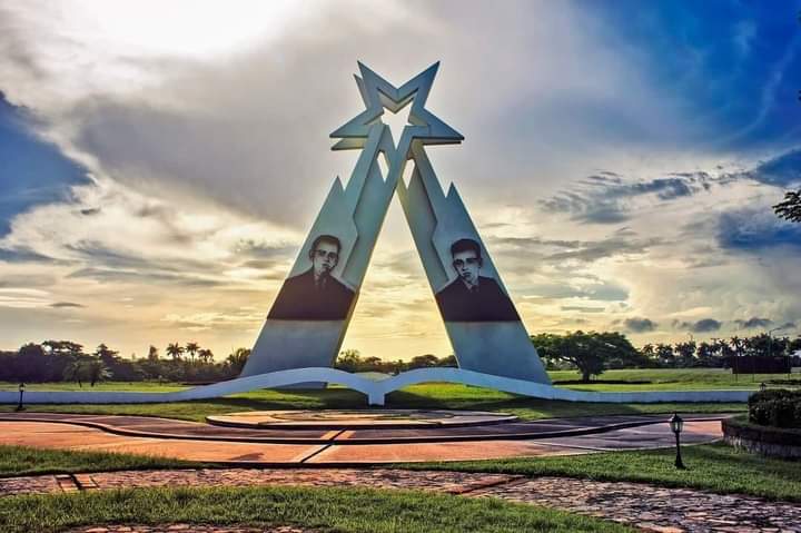 MiriamAlpizar1's tweet photo. La Universidad de Pinar del Rio está de aniversario. @UPRCuba 
Felicitaciones a fundadores, graduados y a cuántos aportaron a estos 52 años de desarrollo y crecimiento especialmente a la actual comunidad universitaria 
@CubaMES 
@CubaMINREX 
@PresidenciaCuba https://t.co/gW2Ai3c637