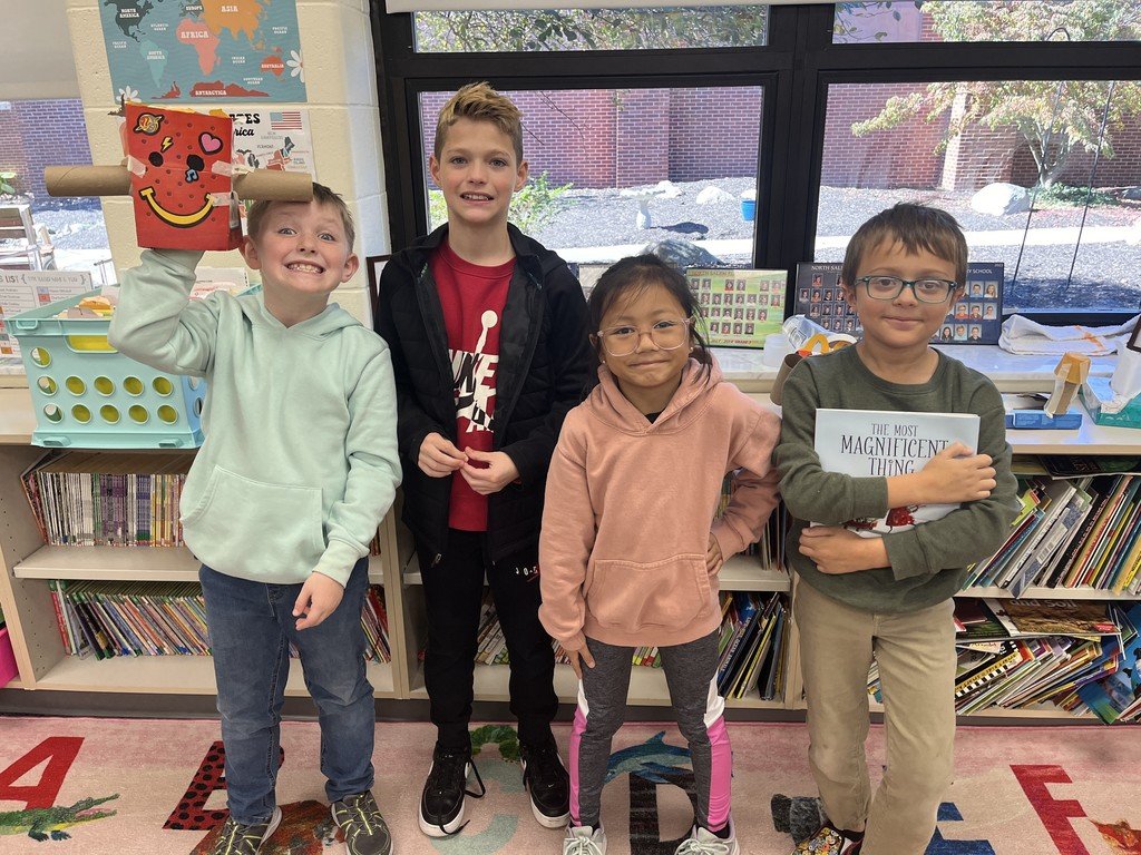 ElementarySalem's tweet photo. Miss Clark's class collected recyclables, read The Most Magnificent Thing, and created their own Magnificent Things during science. https://t.co/WYvGWrDglB