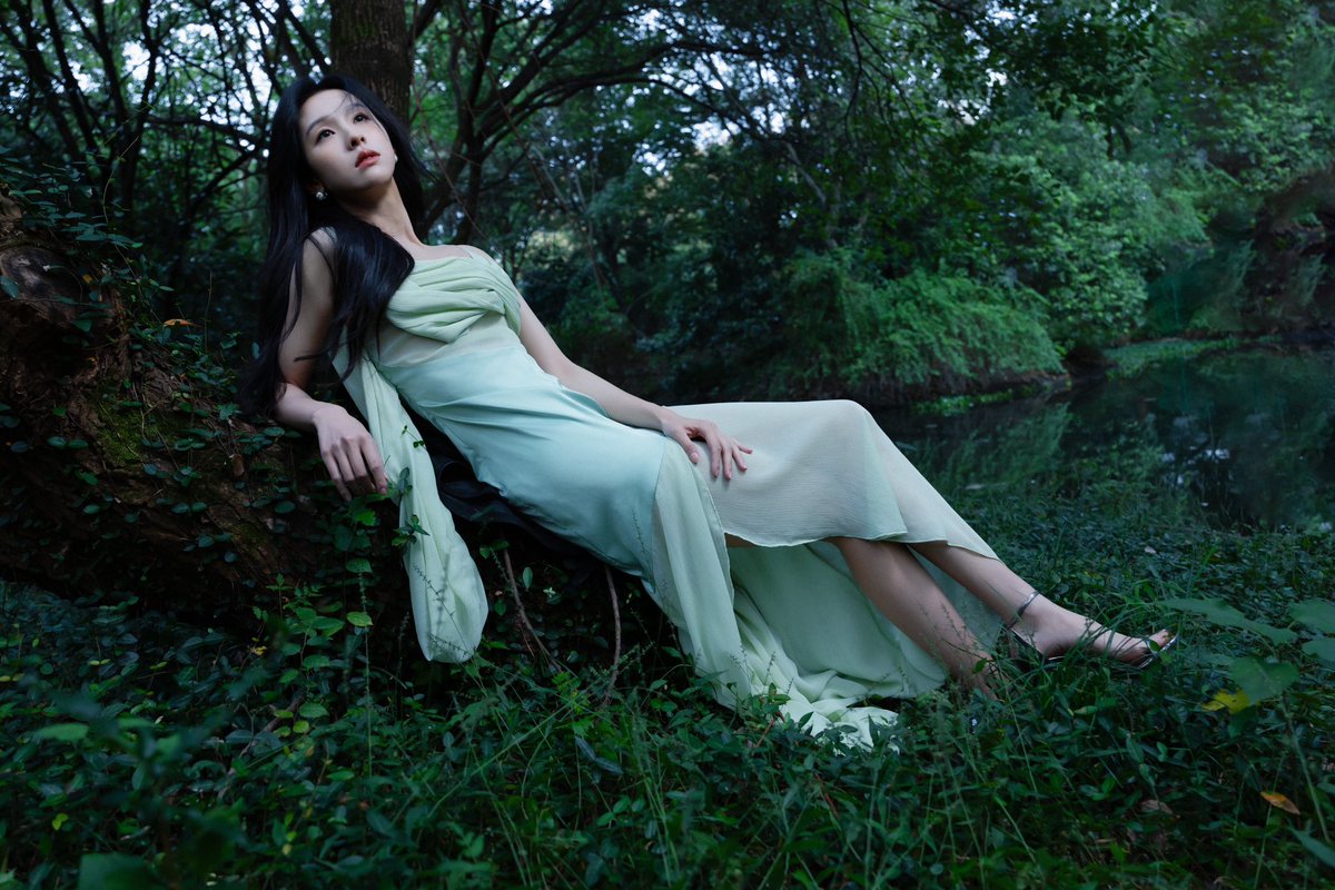 goodbyeeaster's tweet image. 