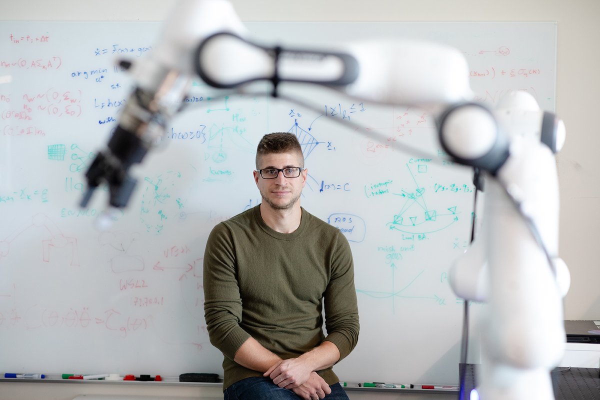 KITE Affiliate scientist Dr. Brokoslaw Laschowski is changing the way robots think. 

Literally.

Dr. Laschowski is building the “brains” that power robotic systems. 

Learn more about his work in this month's edition of #ThisIsKITE: bit.ly/3zYylL3