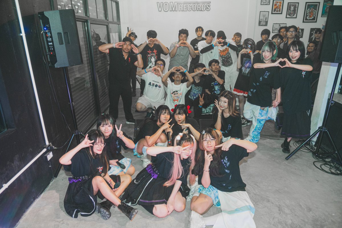 Hatsu_Bane's tweet photo. ขอขอบคุณงาน
X3 2MAN LIVEและFuwa Birthday Live 2024 
ที่เชิญพวกเรา Hatsuhana no Bane
ได้ไปร่วมสร้างความสนุกในงานครั้งนี้นะคะ ขอบคุณทุกๆคนที่มาร่วมสนุกไปกับพวกเราด้วยน้าา 
" ครั้งหน้าที่เราเจอกันพวกเราจะเก่งขึ้นกว่าวันนี้ " 
#HatsuHananobane #初花のバネ #Idol #アイドル https://t.co/5pRQJ5r6Yr