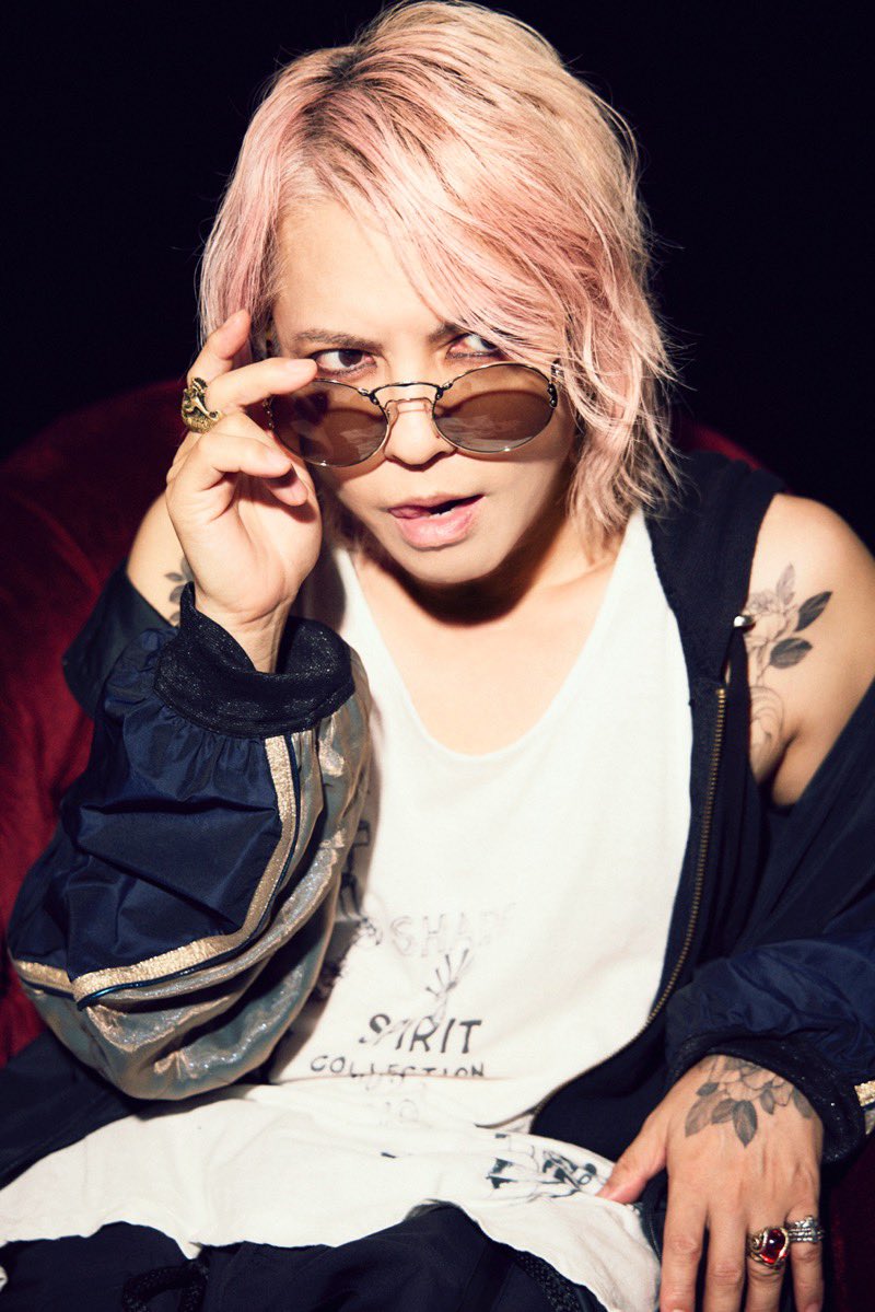 pjungzz's tweet photo. (ช่วงอวยเมน) จุดนี้แล้วเลือกไม่ได้จริงๆค่ะว่ารักใครที่สุด 
> คนแรกถึงจะอีกไม่กี่ปีจะ 60 แล้วแต่อิชั้นก็รักเค้ามาเกิน 20 ปีแล้ว
> คนที่ 2 กับวัย 36 เมนจีนคนแรกที่พาอิชั้นเข้ากำแพงเมืองจีนแบบงงๆ
> คนที่ 3 ที่เพิ่งครบรอบ 34 ปีหมาดๆ เมนจีนคนที่ 2 ที่โดนตกแบบไม่รู้ตัวอย่างแรงกล้า https://t.co/3MV6hdfzRw