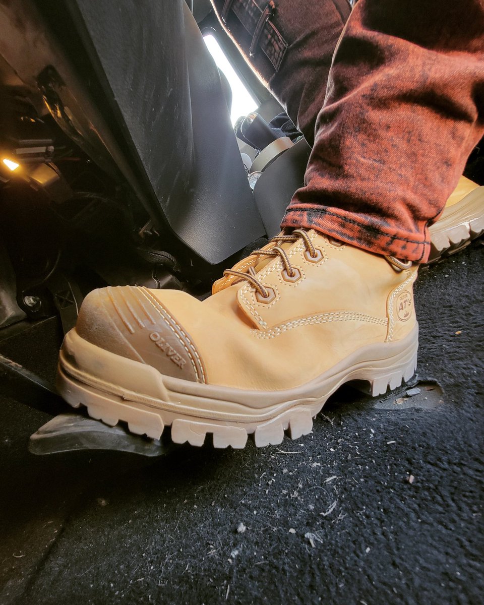 LightstormN's tweet photo. On the pedals.
#boots #bootporn #bootsaddict #bootsoles #bootsoftheday #leatherboots #workboots #myboots #oliverats #oliverboots #workboots #workbootporn #giant #fit #pedalpumping https://t.co/WB2LWC19ls