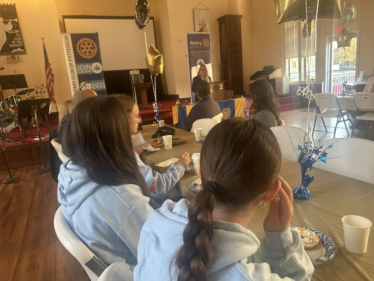 Thank you to <a href="/PattersonRotary/">Patterson Rotary</a> for hosting a lovely “Giveaway Breakfast”. BHS Semper Fi Club thanks you for recognizing the work we do and your generous donation to our mission of helping Veterans, Active Military and First Responders ❤️🇺🇸<a href="/brewsterschools/">Brewster Central School District</a>