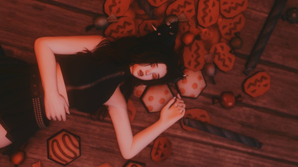 NiceAxePhotos's tweet photo. Day 25 of #ffxivtober2024

Candy

After a long day of gremlin-ing, Abby passes out on a pile of candy, as she was always meant to do https://t.co/gR8yahcSZX