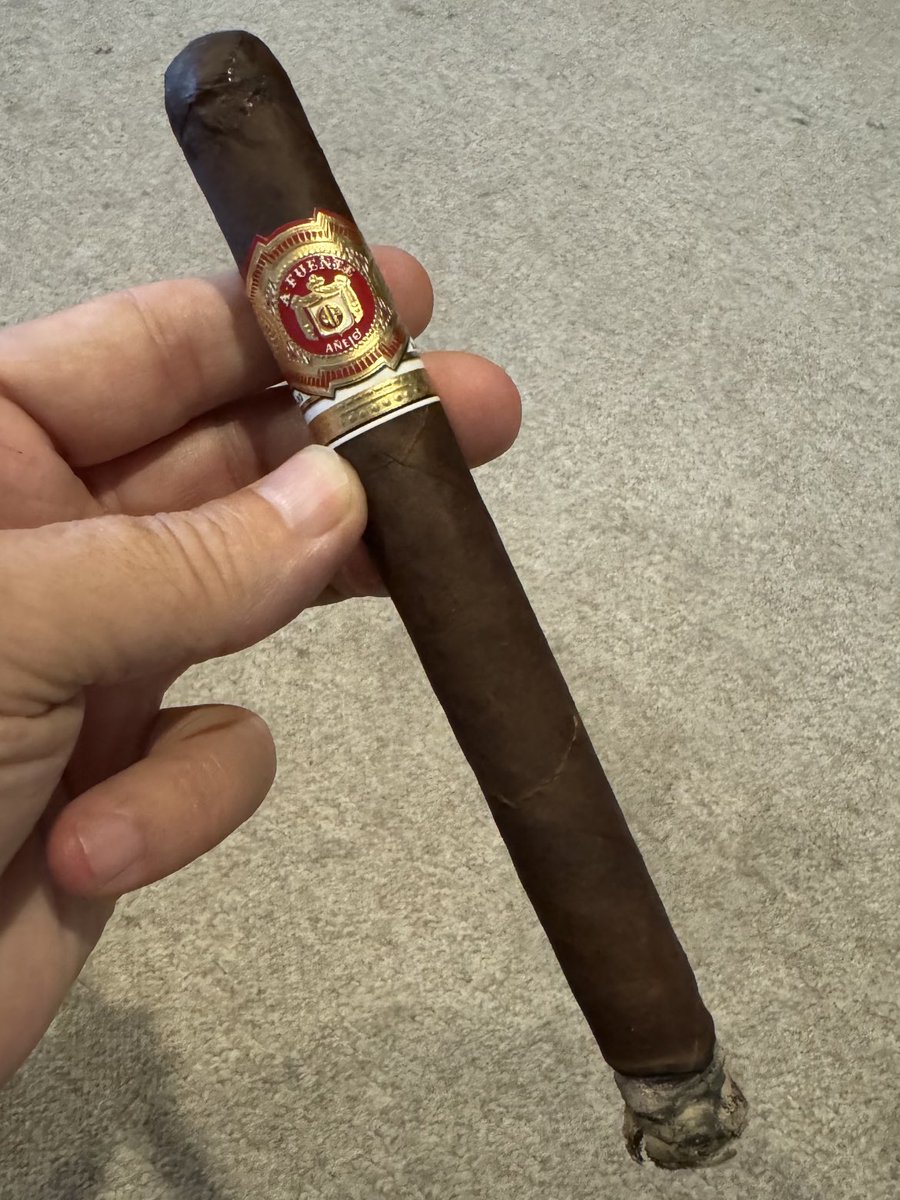 supercigardave's tweet photo. Letting my wife pick my next cigar, as I agreed with @Not_That_JB. Choice #4 is a winner! This was a fun experience, though I might have had a bit too much control in the process. Starting off today with an Arturo Fuente Anejo 49 Maduro, as selected #CigarFun #CigarLife https://t.co/ks3faXx8l8