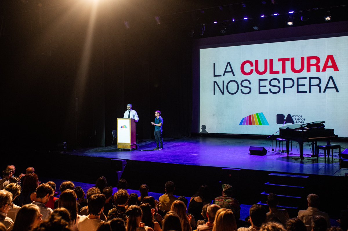 HACER QUE LAS COSAS SUCEDAN

Es casi la definición del Gestor Cultural. La más desafiante y, al mismo tiempo, la más hermosa.

Hoy es el día del gestor cultural y debemos celebrarlo con compromiso y responsabilidad. 

(Sigue 👇🏼)