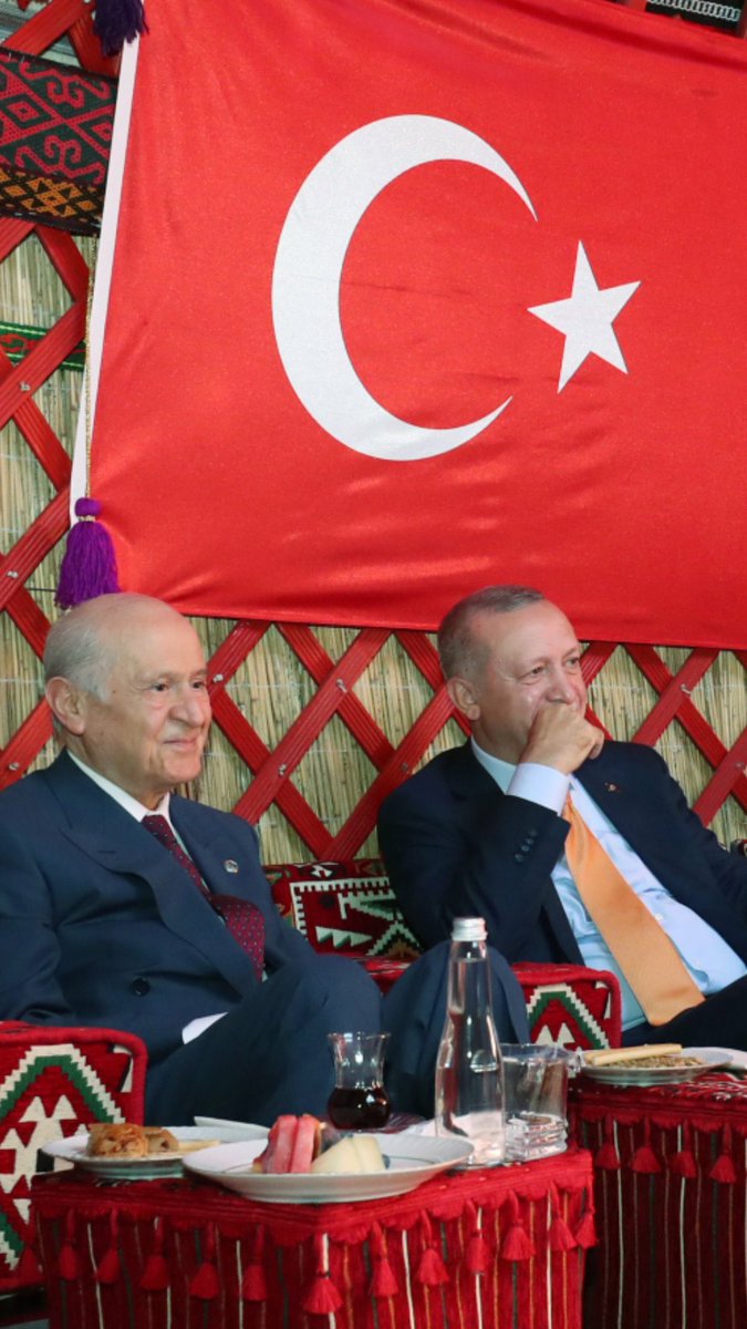 1dinlesen_beni's tweet image. - Peki Sen Ne Dedin?

- Madem Samimisiniz Çağırın
  Apoyu Gelsin Pkk&apos;yı Lağv
  Etsin Göreyim Gödünüzü
  Dedim...

- Kıvırmaya Başlamışlardır
  Şimdi...