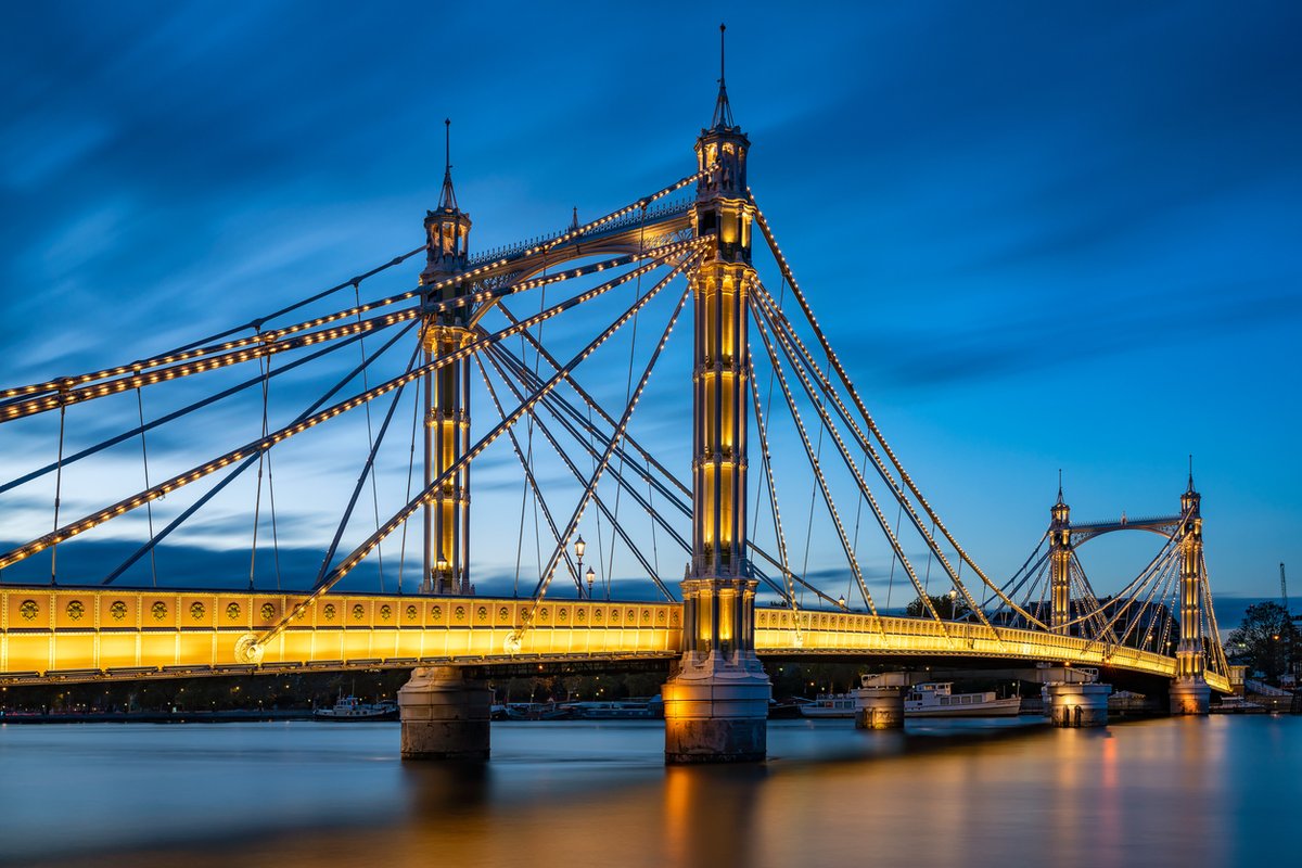 🌉Protecting Albert Bridge for the future

⛔️ #AlbertBridge will be closed to vehicles in both directions from 7am on Monday 28 October, reopening from 7am on Saturday 2 November.

Our engineers are carrying out essential maintenance work to the carriageway’s deck panels. The