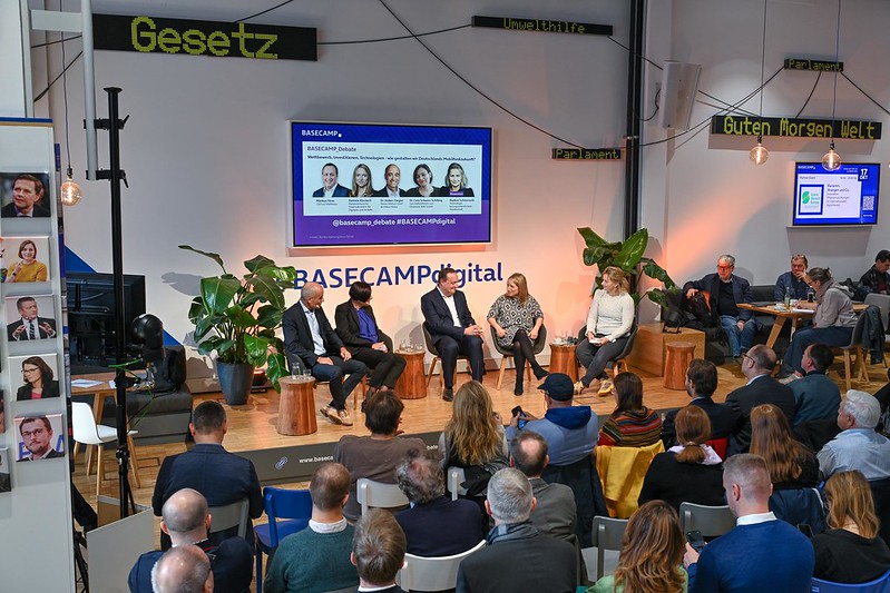 BASECAMP_digital (@basecamp_debate) on Twitter photo #5G, #KI, Investitionen und ein "neuer Wurf" für den #Datenschutz – DAS brauchen wir für die Zukunft des Mobilfunks in Deutschland. Hier die ganze BASECAMP_Debate mit <a href="/DanielaKluckert/">Daniela Kluckert</a>, <a href="/telefonica_de/">Telefónica Germany</a>, <a href="/nokia/">Nokia</a>, @bmdv sehen: basecamp.digital/event/basecamp… #5G, #KI, Investitionen und ein "neuer Wurf" für den #Datenschutz – DAS brauchen wir für die Zukunft des Mobilfunks in Deutschland. Hier die ganze BASECAMP_Debate mit <a href="/DanielaKluckert/">Daniela Kluckert</a>, <a href="/telefonica_de/">Telefónica Germany</a>, <a href="/nokia/">Nokia</a>, @bmdv sehen: basecamp.digital/event/basecamp…