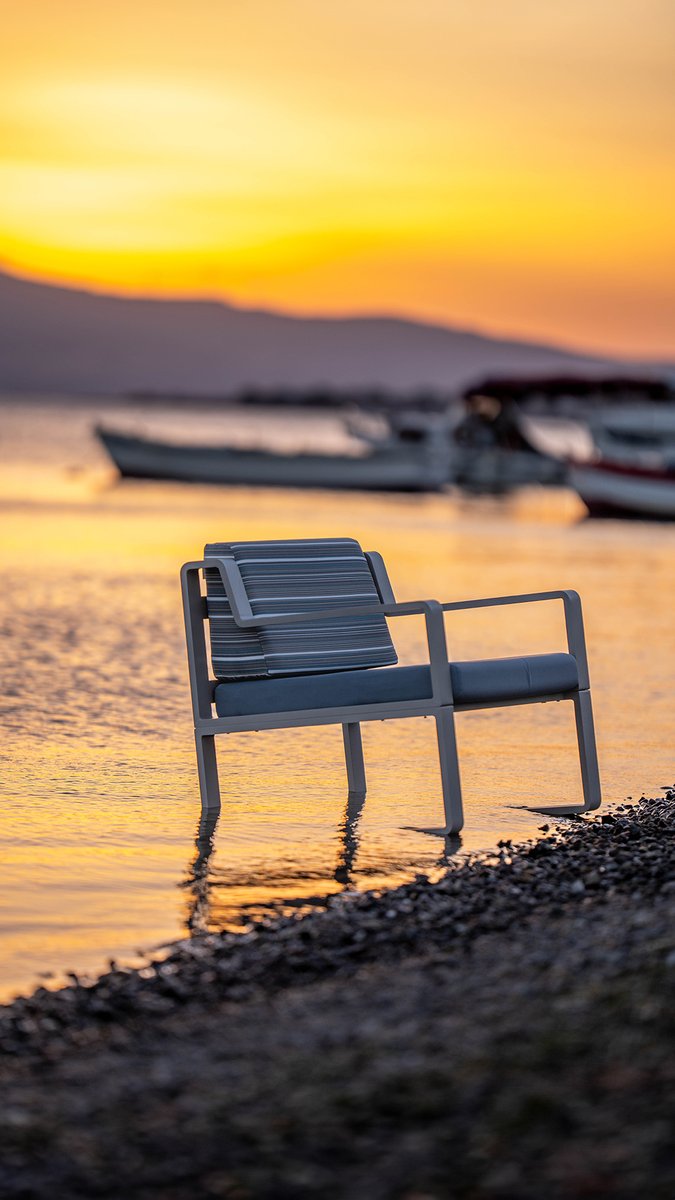 Foradahome's tweet image. Why ADA Collection?

Sustainably sourced materials
Weatherproof for all-season use
Elegant and long-lasting design

#modern #homedecor #flatpack #forada #furniture #outdoorfurniture #housedesign #homedesign #adacollection #design #homefurniture #home #outdoor #furnituredesign