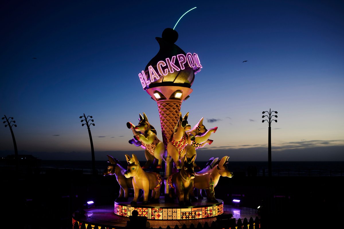 gazcook's tweet photo. Blackpool #lightpool festival 2024. https://t.co/8jLYhebq92
